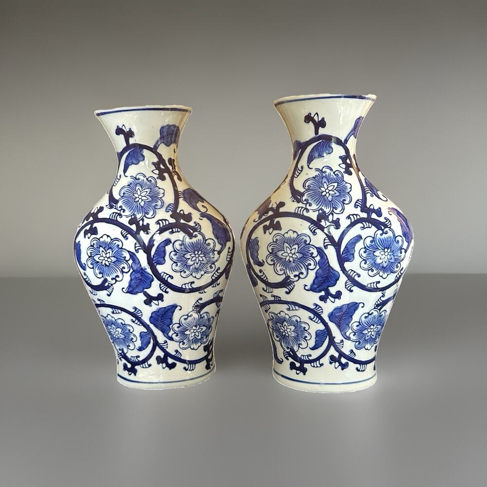 2 Chinoiserie Chinese Ceramic Vase Blue & White Floral 10.5” Tall New with Tags